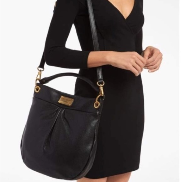 Marc Jacobs Handbags - Marc Jacobs Re-Edition Hillier Hobo bag - Black EXCELLENT CONDITION